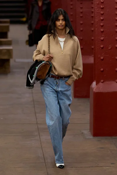 Look 1